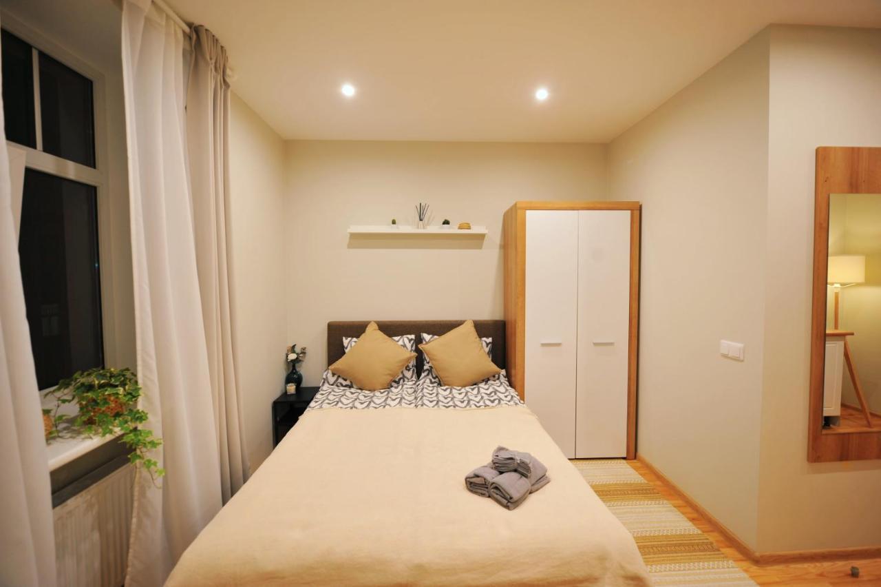 Central Comfort At Hanzas Residence, Stay Near Cafes, Bars, Museums & Esplanade Riga Eksteriør bilde