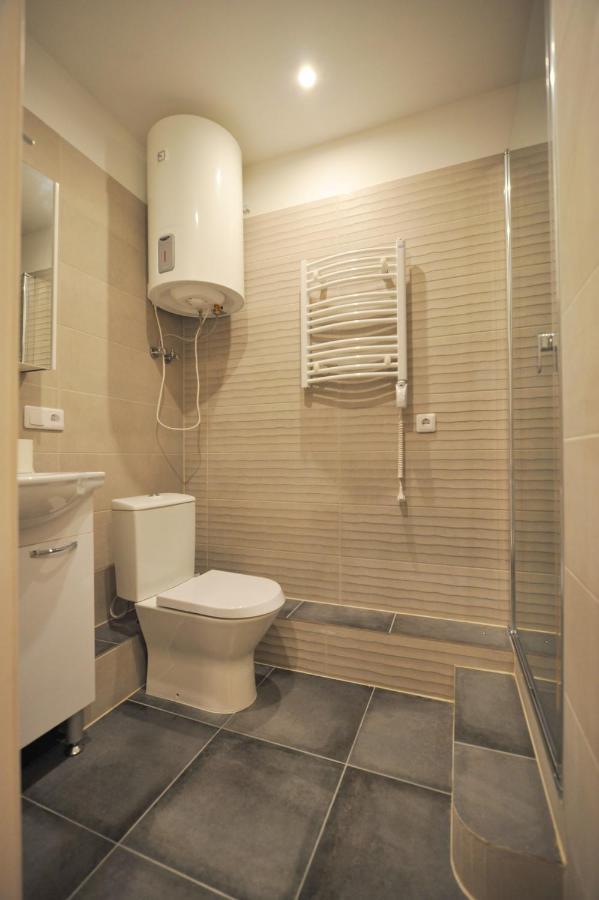 Central Comfort At Hanzas Residence, Stay Near Cafes, Bars, Museums & Esplanade Riga Eksteriør bilde