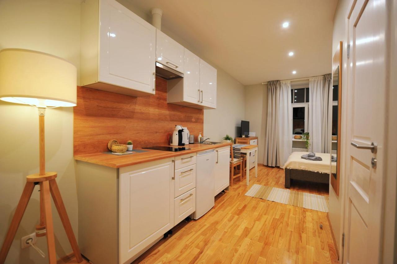 Central Comfort At Hanzas Residence, Stay Near Cafes, Bars, Museums & Esplanade Riga Eksteriør bilde
